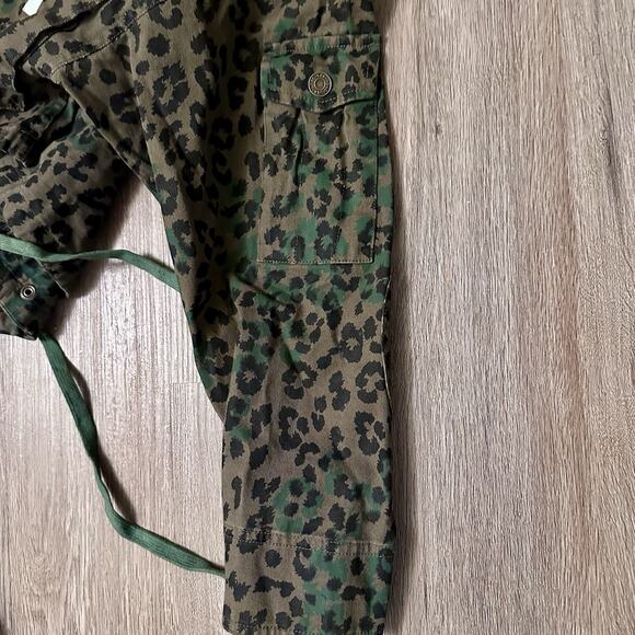 NWT Pam & Gela Leopard Print Cropped Utility Jacket Army Green Size P EdgyChic - Picture 5 of 12